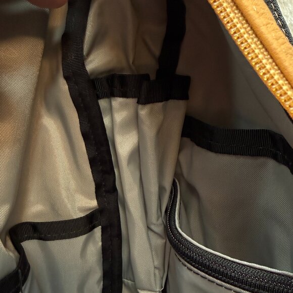 AmeriBag Classic Leather Healthy Back Bag in Tan Travel Crossbody Made In USA - Picture 10 of 11